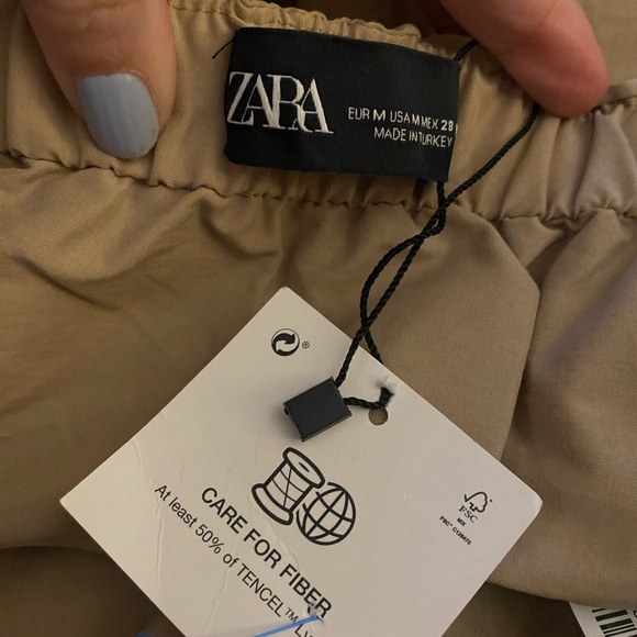 NWT Zara Tan Bubble Mini Skirt Size Medium - Picture 4 of 5